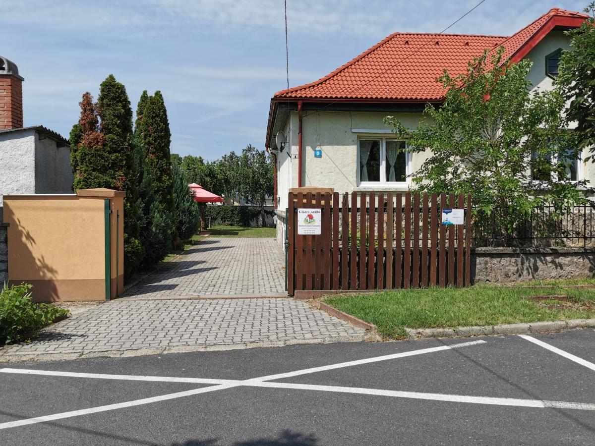 Glázer-Szálló Hotel Tapolca Exterior foto