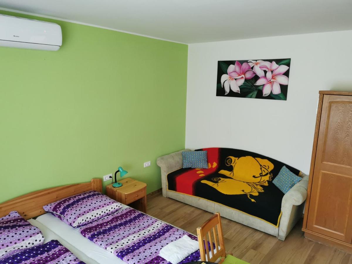 Glázer-Szálló Tapolca Exterior foto